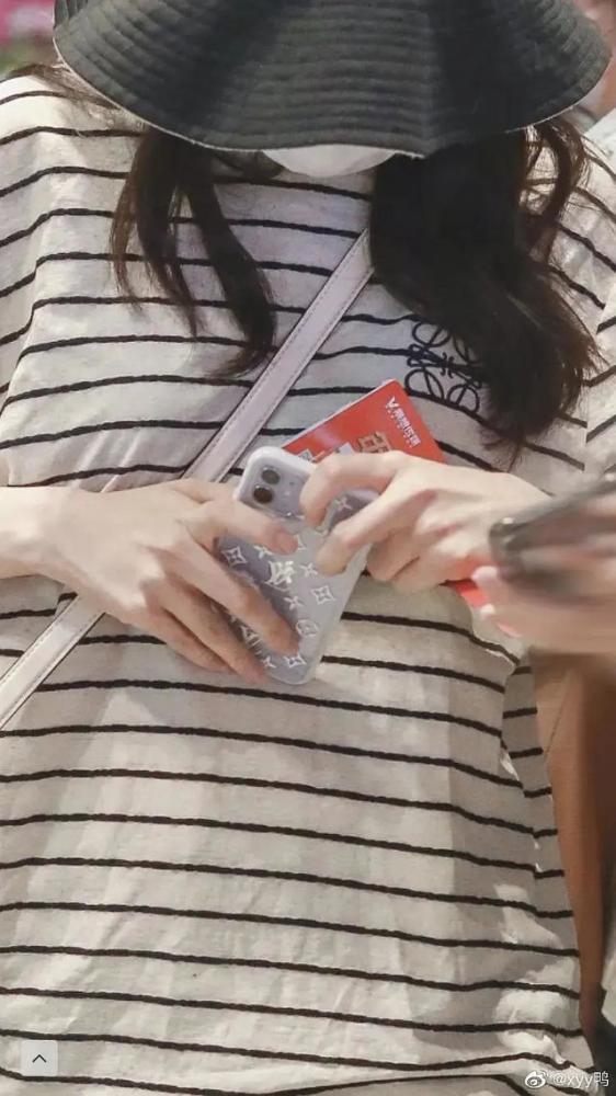 迪丽热巴|迪丽热巴回应与黄景瑜恋情绯闻？回应方式太特别，网友皆称好甜！