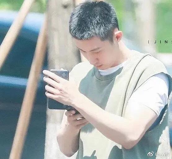 迪丽热巴|迪丽热巴回应与黄景瑜恋情绯闻？回应方式太特别，网友皆称好甜！