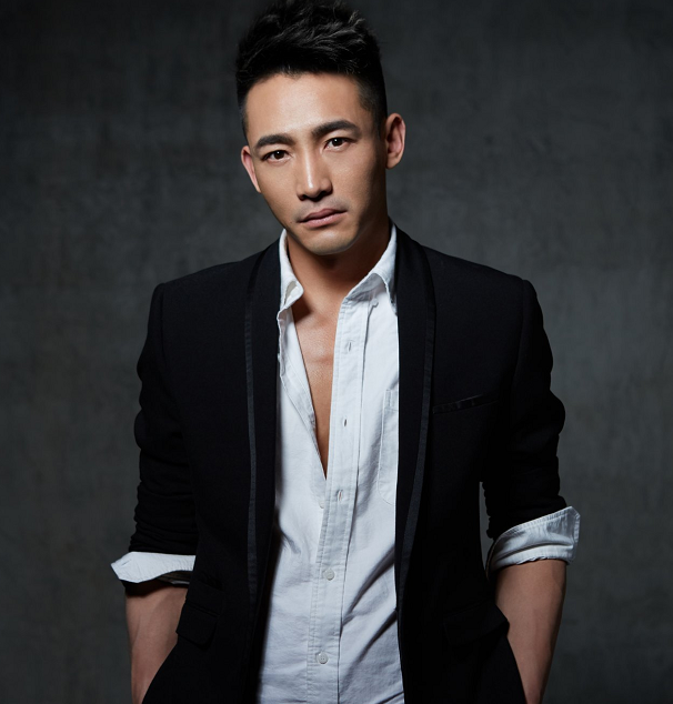 佟丽娅|佟丽娅深夜发文否认恋情，澄清与男子的关系，男方身份曝光