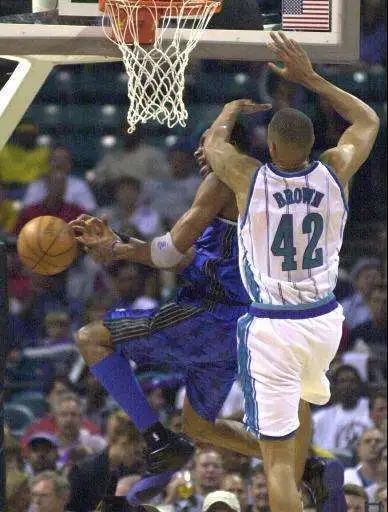 铁匠讲堂球员篇pj布朗三千越甲可吞吴