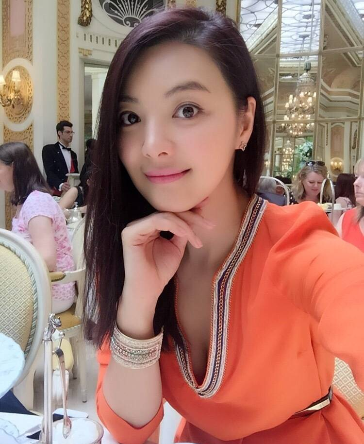 田朴珺|田朴珺第二？63岁董事长迎娶38岁妻子，还说是真爱......