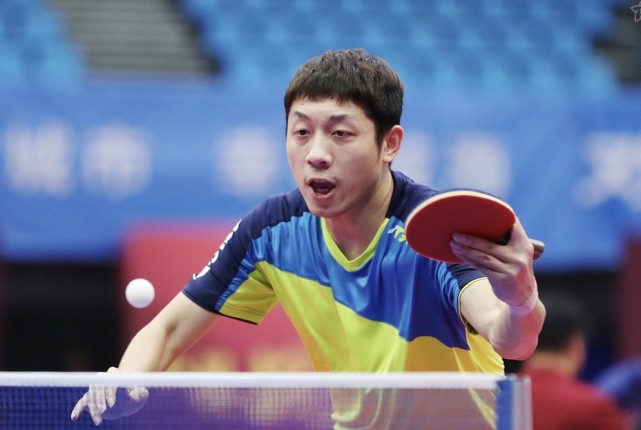 世界第二1-4惨败,遭00后天才双杀,罕见连丢2冠|乒乓球全锦赛|许昕