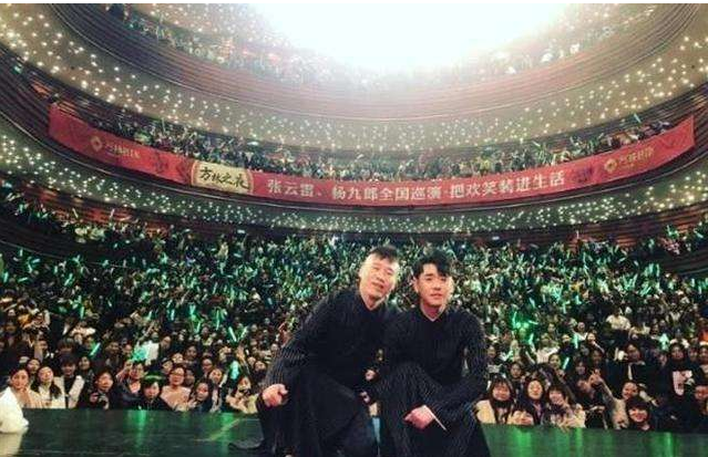 王一博|王一博摔车事件一再发酵，明星对“饭圈文化”的引导正在发生改变