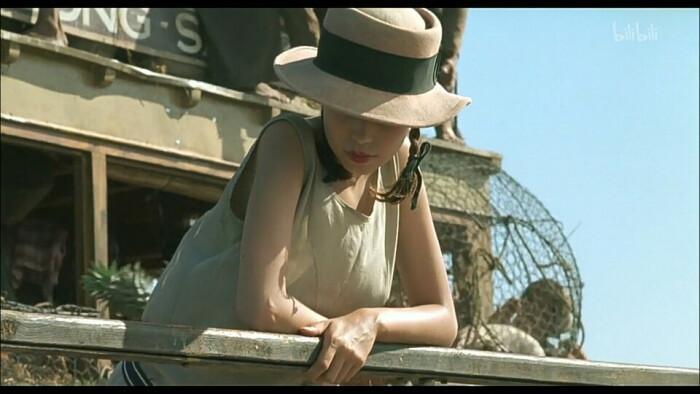 站在轮船的甲板上,简忽然意识到与东尼后会无期.