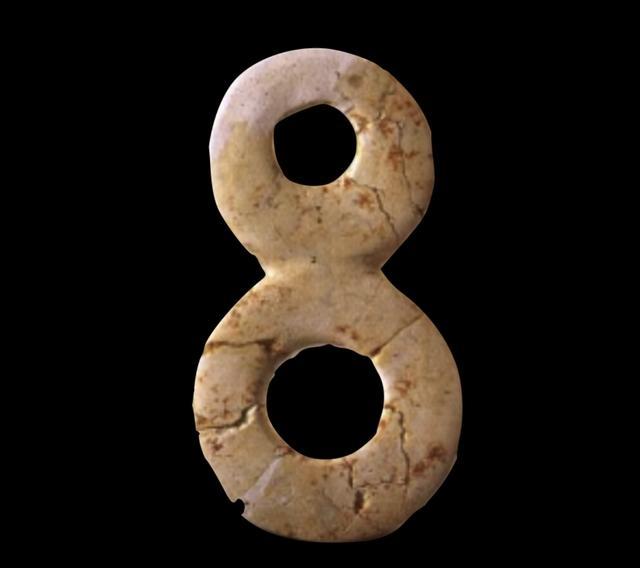 考古|惊天的凌家滩遗址，位于北纬31度线上，挖出许多玉器却没有人骨