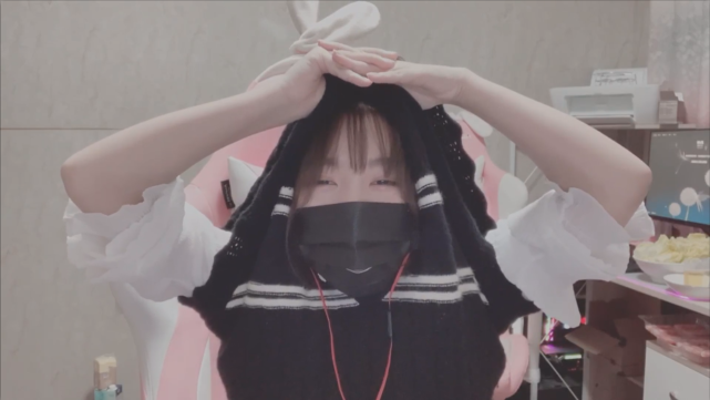 小团团时隔36天再次露脸团子80斤身材曝光弹幕瞬间沸腾网友炸锅