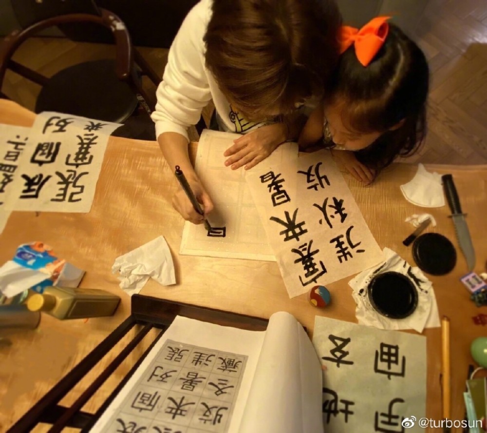 孙俪|孙俪在线吐槽邓超智商，为他安排体检超哥却跑妇科等半天，太憨了