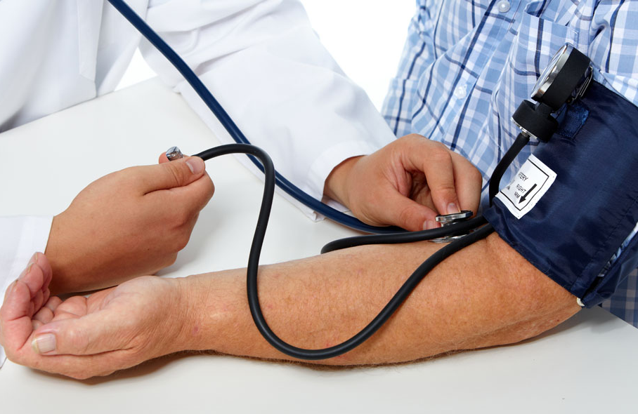 肾脏|人到中年，五个伤肾行为，最好一个不做，养护肾脏，做好六件事