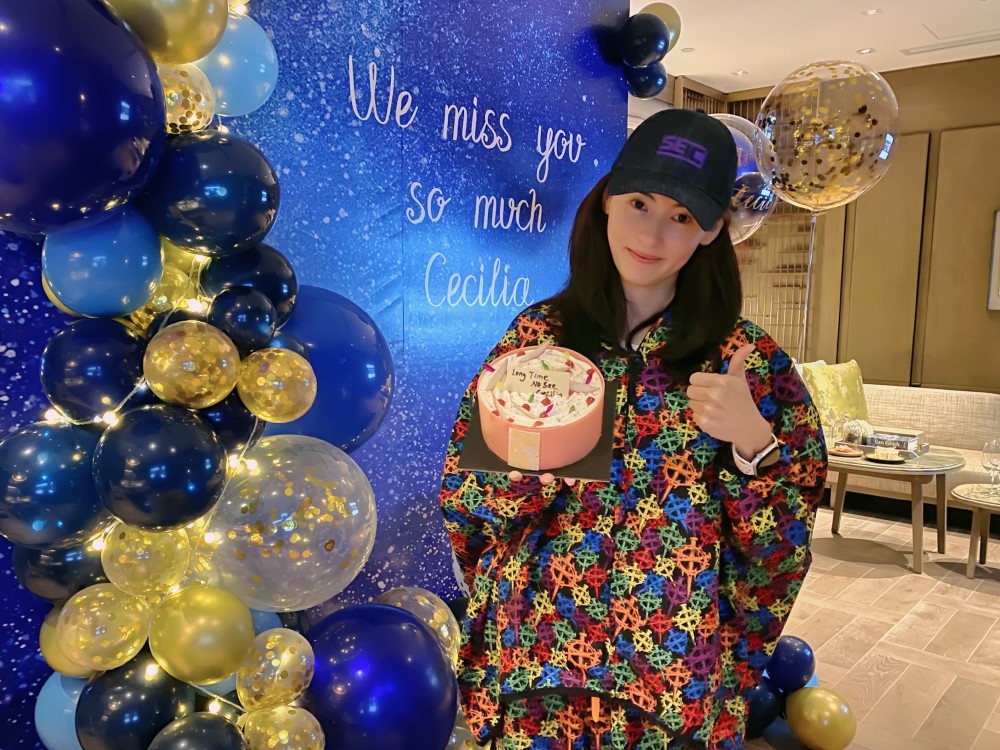 张柏芝|拥有“盛世第一美颜”的张柏芝，生完三胎依旧像少女，不拍戏可惜