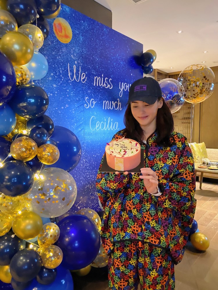 张柏芝|拥有“盛世第一美颜”的张柏芝，生完三胎依旧像少女，不拍戏可惜