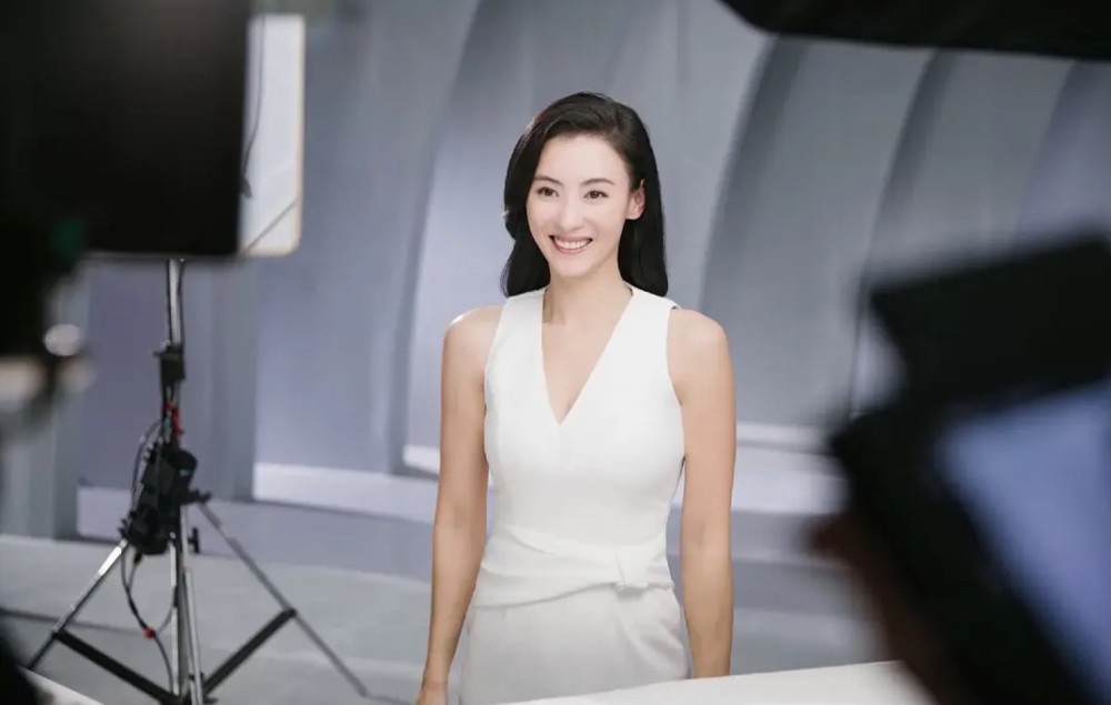 张柏芝|拥有“盛世第一美颜”的张柏芝，生完三胎依旧像少女，不拍戏可惜