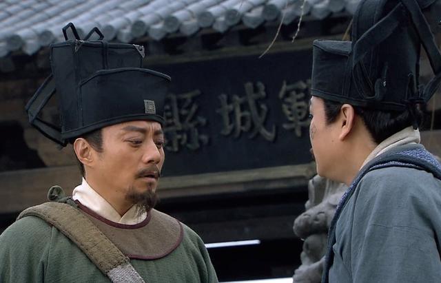 梁山泊|宋江的走路姿势，暴露了他的野心，难怪公孙胜会离开，晁盖会失败