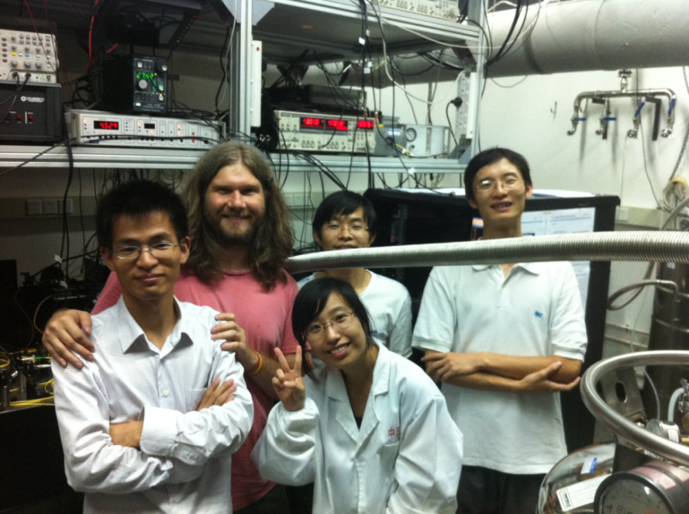 中国科学技术大学|中科大80后教授获美国物理学会量子计算奖，曾获菲涅尔奖和阿道夫隆奖章