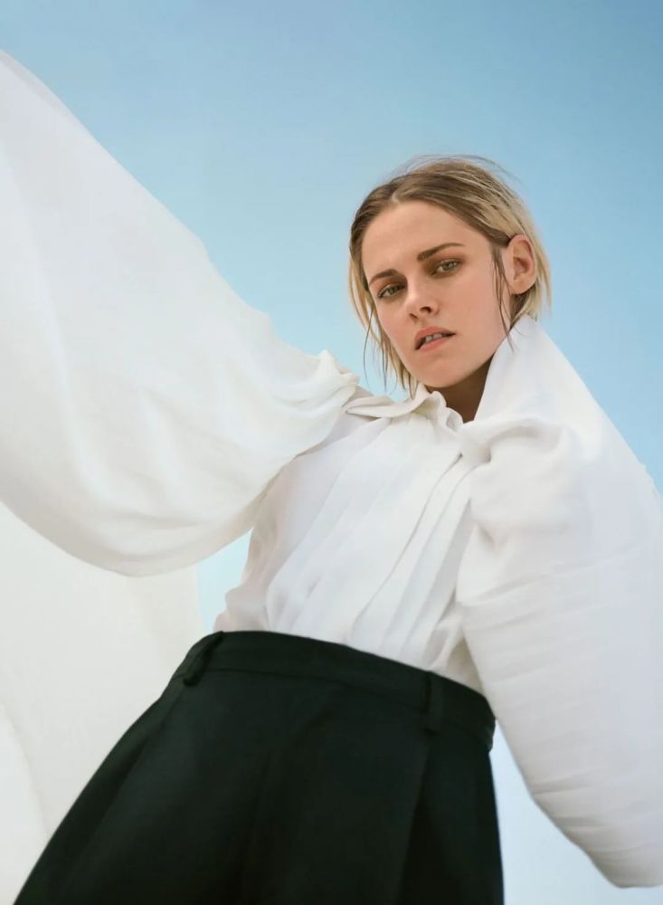 组图小k克里斯汀斯图尔特杂志写真新片出演戴安娜王妃