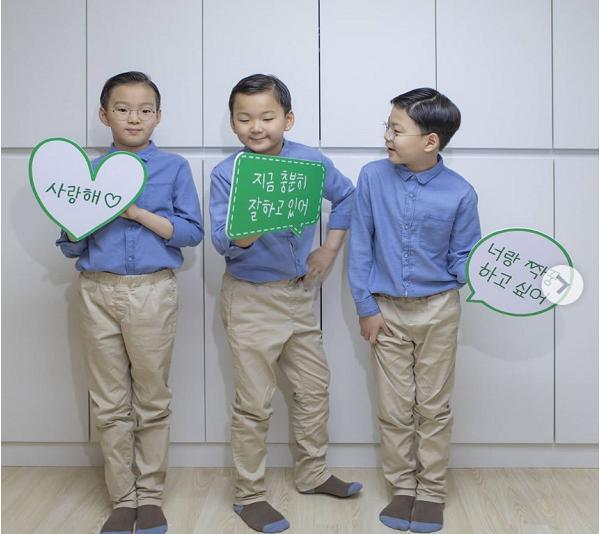 宋家三胞胎|宋家三胞胎近照身高暴涨，民国呆萌气质大变样，最帅大韩颜值下滑