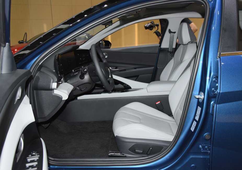 自动挡|21款伊兰特亮相，全面大升级，全系自动挡配大溜背，能否重振雄风