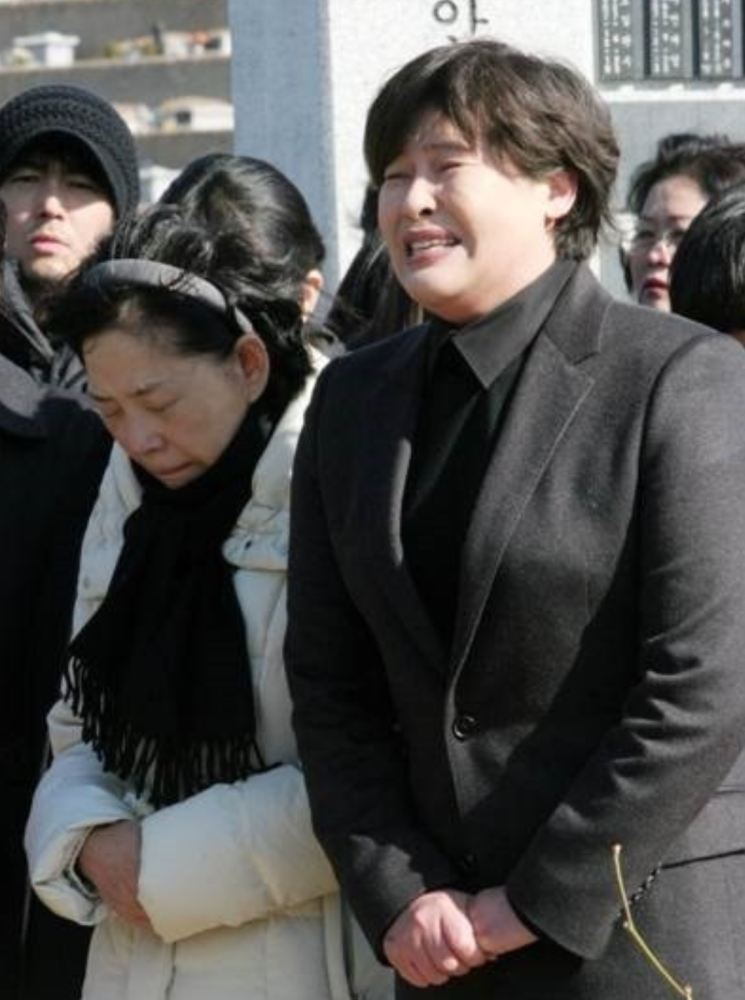 崔真实|韩国女星崔真实去世12周年，好友回忆其去世前很想找人倾诉