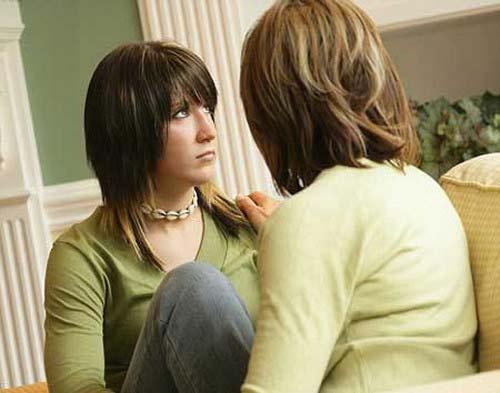 从心理学角度看,同情属于自恋行为,越不成熟的人越喜欢同情别人