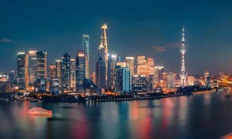 上海國際金融中心用了五年時間升到第三名