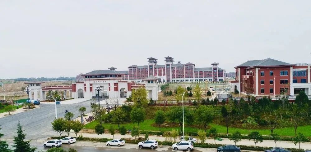 富平人 教育乃国之根本 希望这所大学的建立 能将 富平这座城市提升一