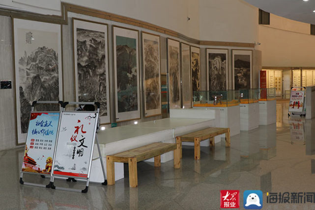 为搭建起泰安市与外地书画文化交流,切磋平台,"儒风泰山·杨松涛书