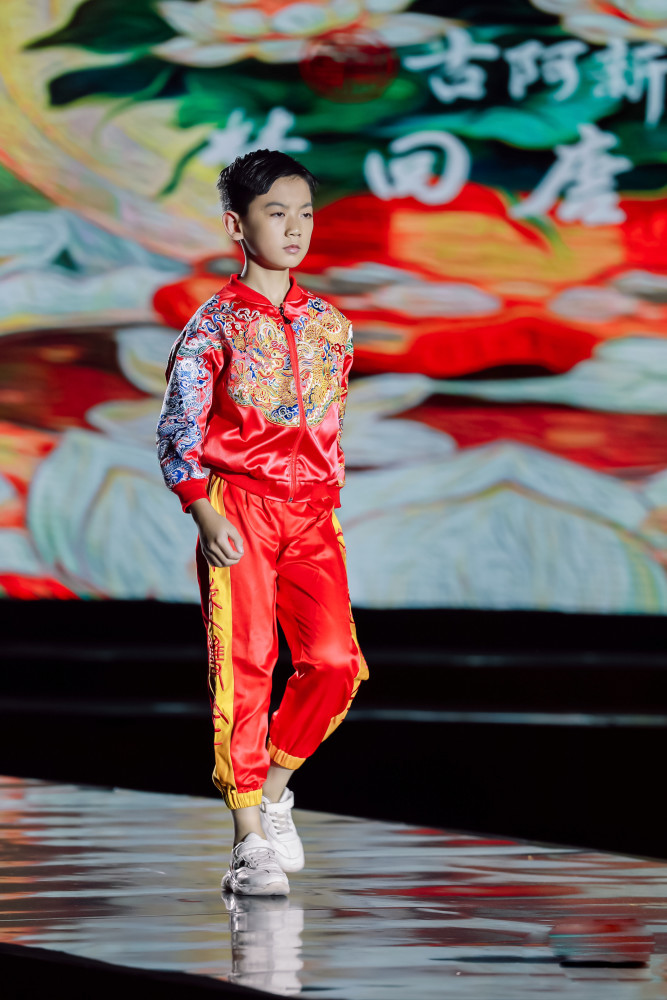 梦回唐潮|古阿新“梦回唐潮” 挺进西安环球少儿模特大赛