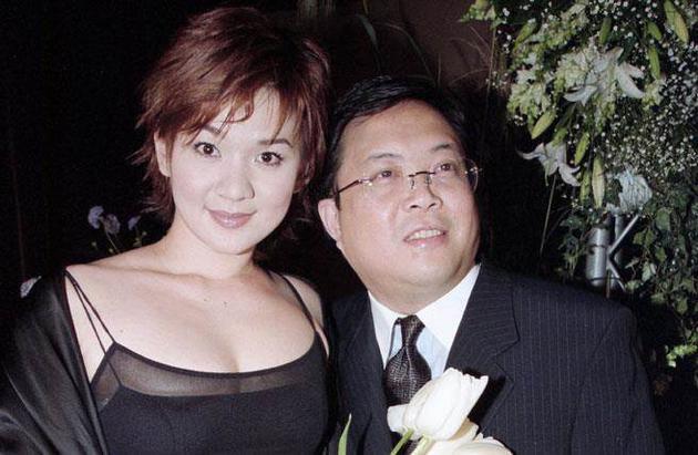 超女最毒舌评委柯以敏在丈夫去世后却意外发现秘密气愤难忍