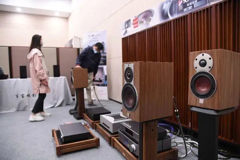 知名乐队|最后一天的音乐盛宴，不容错过！