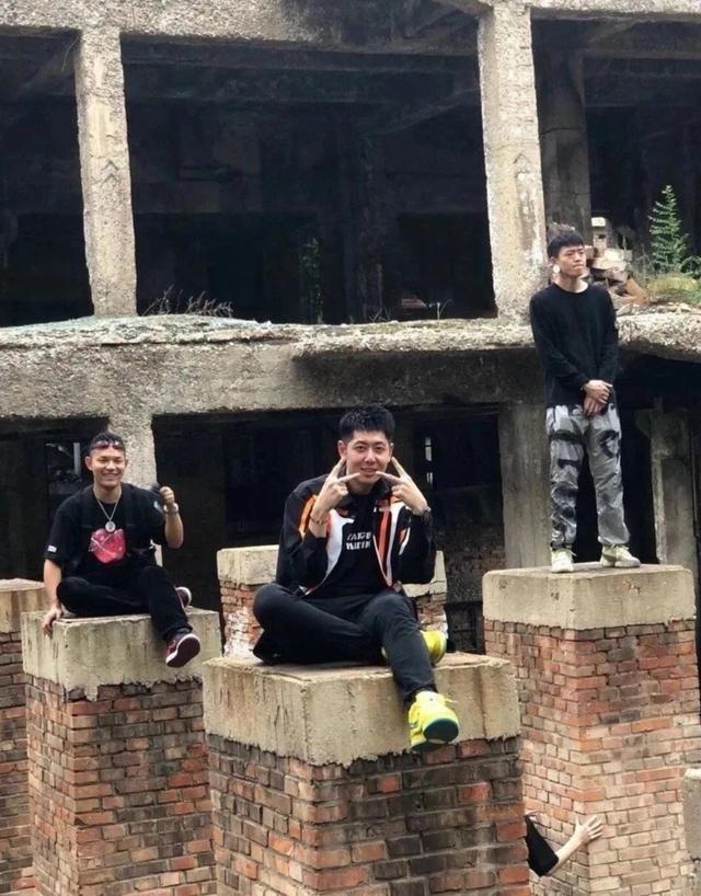 pgone|PGONE发布新歌MV，黄旭在其中露脸，大量水军刷好评是想复出？