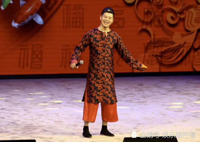 除了奔波于各地演出二人转外,还要顾及《刘老根4》的拍摄,而《乡村