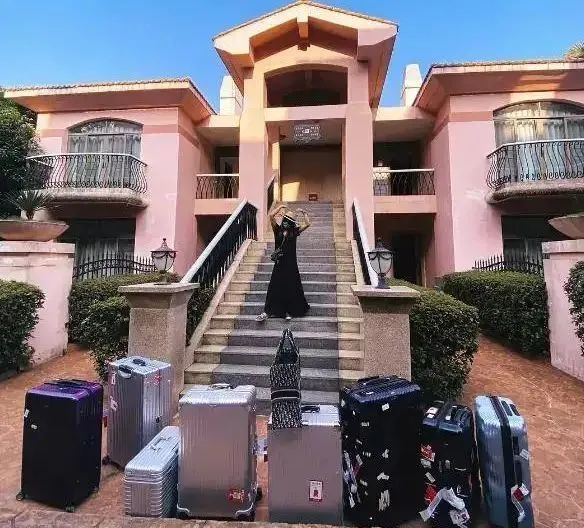 张雨绮|张雨绮花46万租别墅，黄圣依2亿零花钱，明星生活这么奢侈？