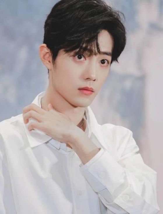 肖战|肖战生日惹争议，官方下场为肖战澄清，放过这个爱笑的男孩吧！