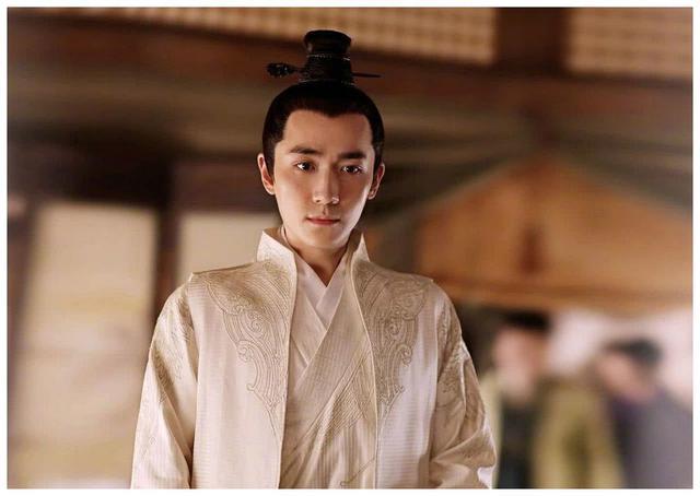 朱一龙|朱一龙剧照不慎泄露！《1921》片场状态超好，郑爽的表现亮眼