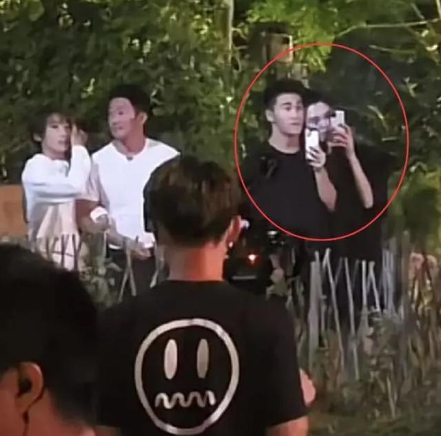 何超莲|敌人的敌人就是朋友？何超莲与窦骁约会，邀请何猷君前女友一起玩