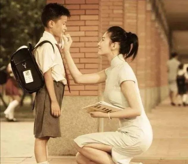 张雨绮|张雨绮再爆金句：“卡里有钱不需要理智”，豪爽性格圈粉无数！