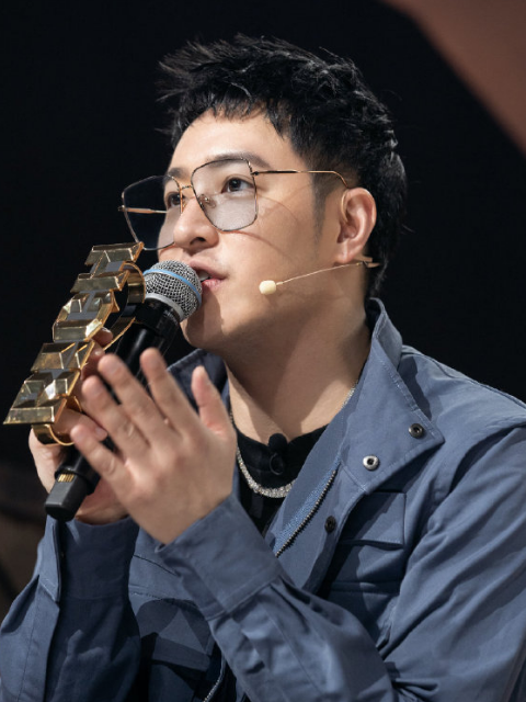 中国新说唱|中国新说唱13进9淘汰赛！小青龙万妮达相继离场，张靓颖或将团灭