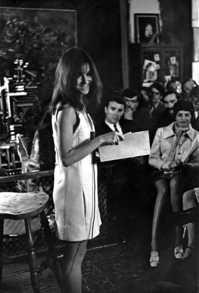 诺贝尔文学奖|77岁女诗人爆冷拿诺奖，却只配用“安全”来形容？