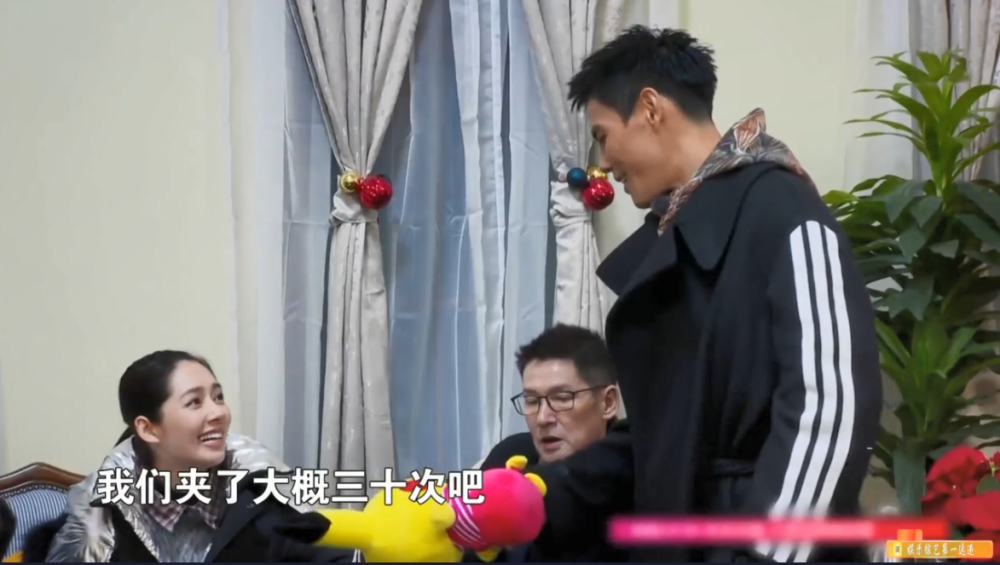 郭碧婷|向佐陪产郭碧婷三天不换衣服原因曝光，为逗郭碧婷开心再穿皮卡丘衣服