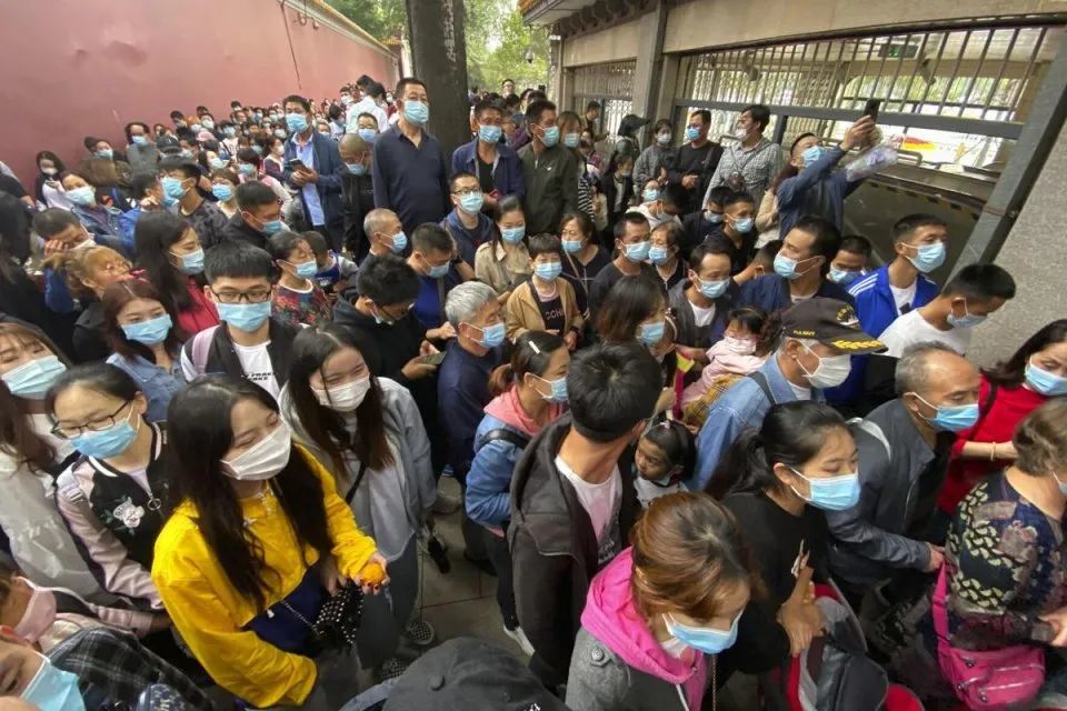 中國的消費從低谷反彈