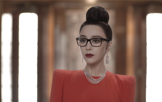 范冰冰|电影《355》定档范冰冰正式复出，走出两年前被软禁4个月阴影