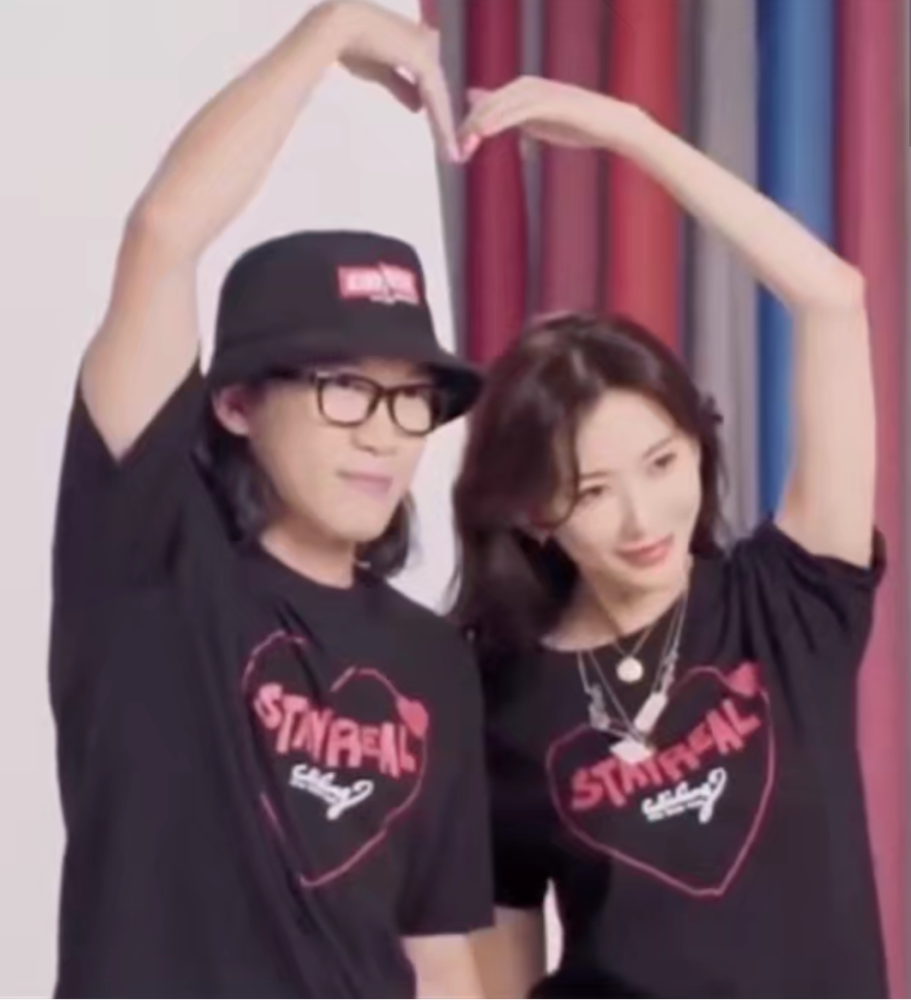 林志玲|林志玲术后和友人自拍状态好，曾被造谣家暴照流出与老公正式离婚