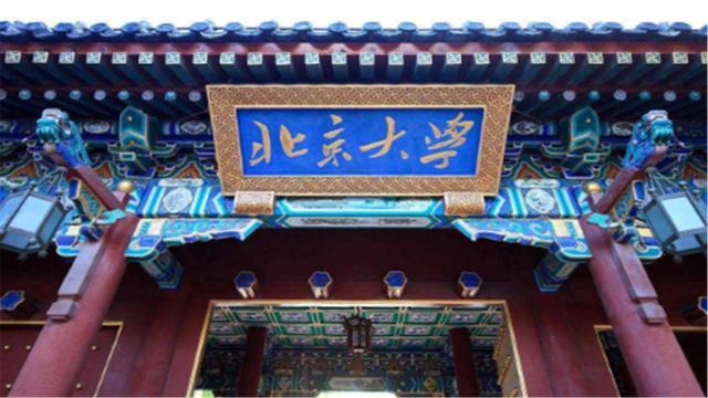 海子|他15岁考上北大，25岁卧轨自杀，留下首诗人人都会背