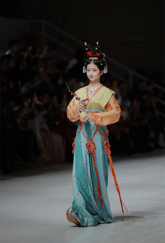 华裳九州汉服大赏优雅惊艳这才是汉服最美的样子