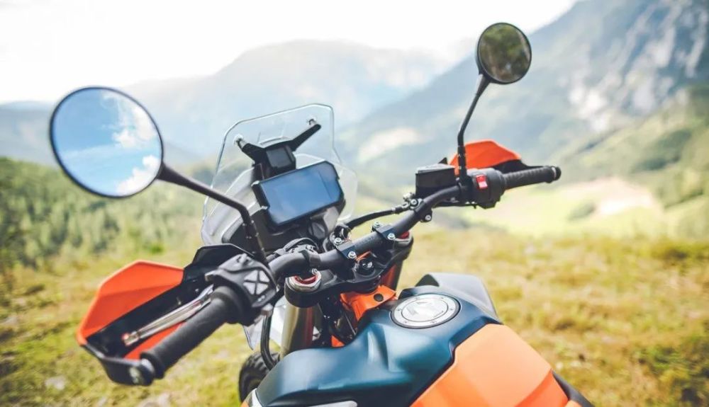 ktm 890adventure r/rally 正式发布,并定于11月海外上市