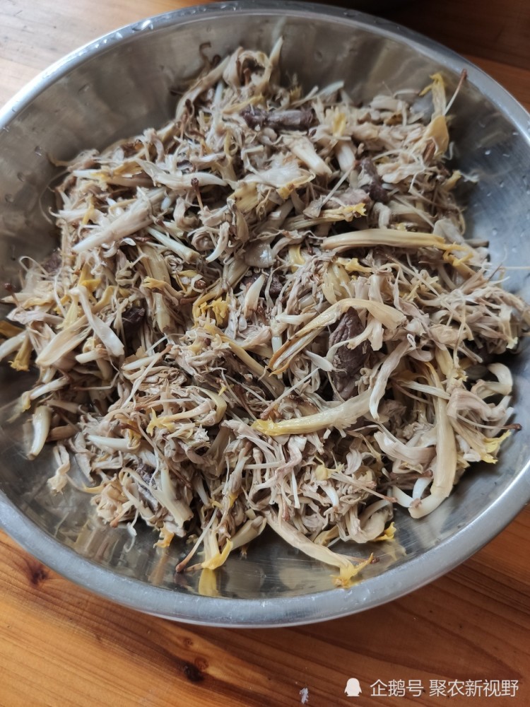 芭蕉花 经过一道道工序最终成为了一道绿色无公害美食 腾讯新闻