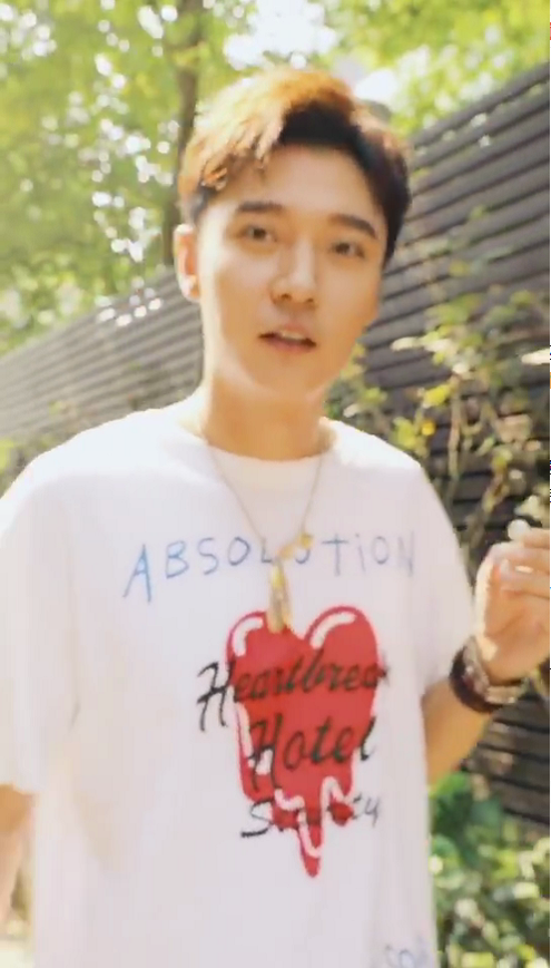 张丹峰|感情依旧！洪欣紧抱女儿为自己庆生，张丹峰张镐濂隔空送祝福