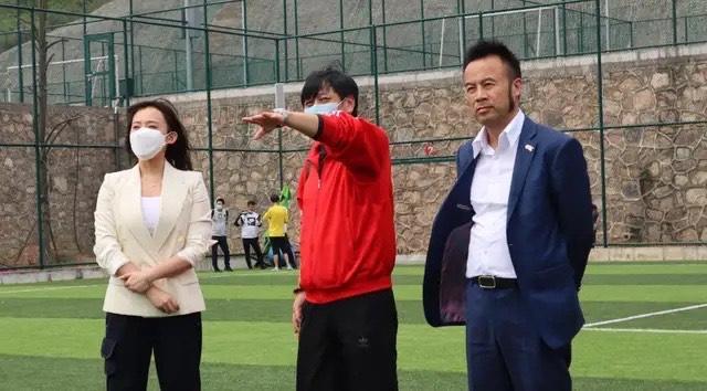 赛季初,贵州恒丰俱乐部举行了轰轰烈烈的 "众志成城,为梦而战" 新赛季