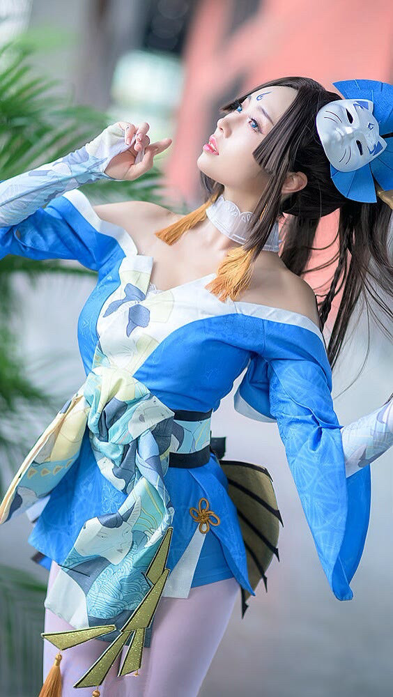 赏析:王者荣耀cos不知火舞