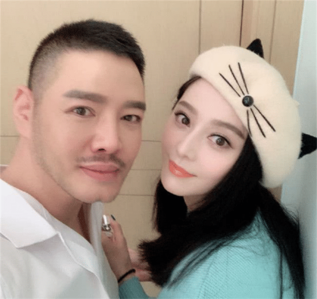 范冰冰|范冰冰现身时装展，打响复出第一枪，绯闻男友当众牵手赢得掌声