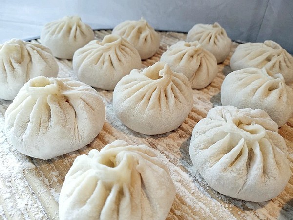 用土豆做包子,不放鸡蛋,不放肉,香辣油润,爱吃土豆的都喜欢